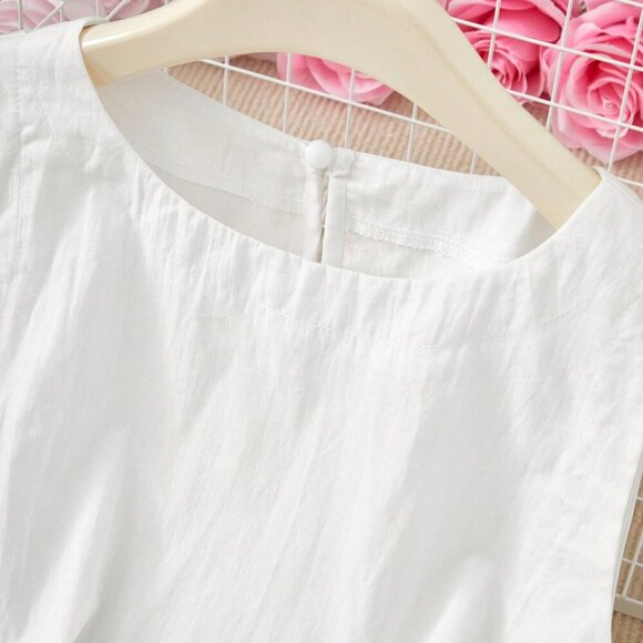 White Casual Women's Cotton Linen Sleeveless Top And Cropped Pants Set - Picture 7 of 7